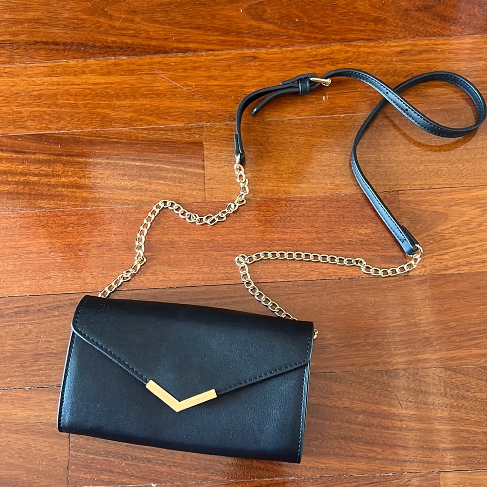 Wallet purse!! LIKE NEW! No scratches